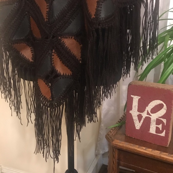 One of a kind crochet and leather poncho - Picture 5 of 5